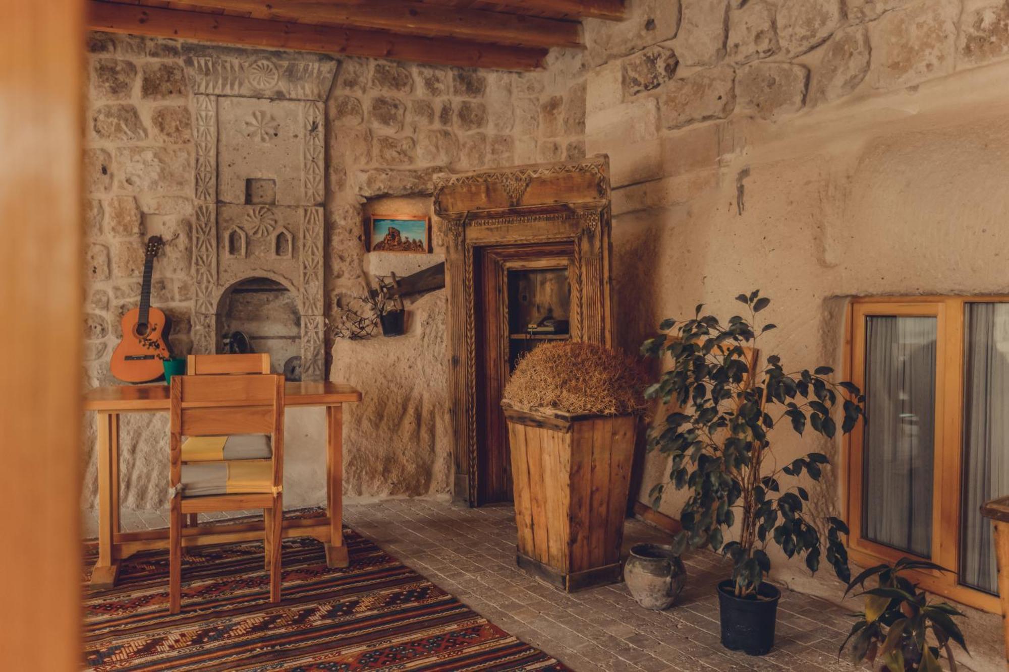 Pinhan Cave Suites Üchisar Bagian luar foto