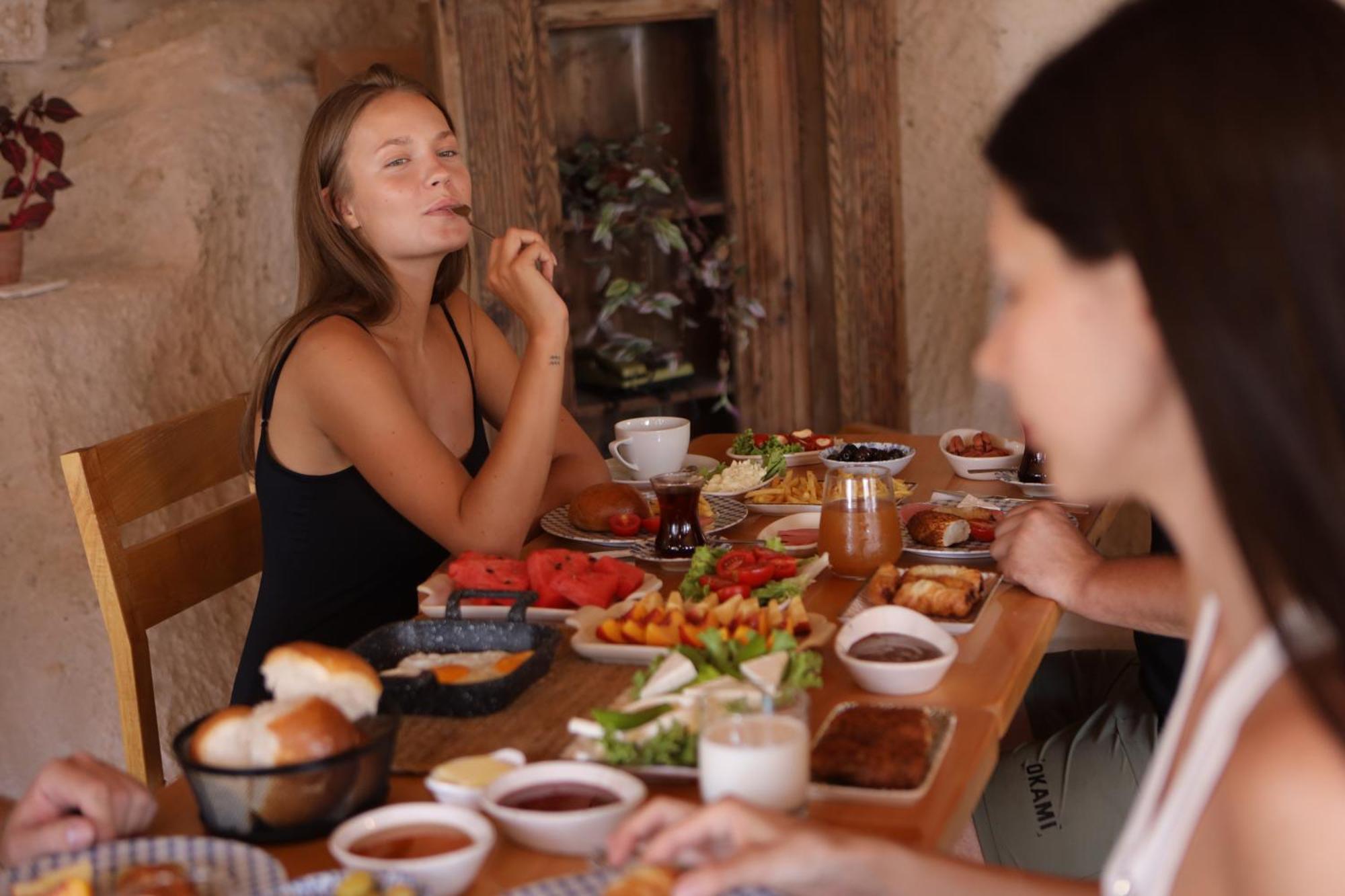 Pinhan Cave Suites Üchisar Bagian luar foto