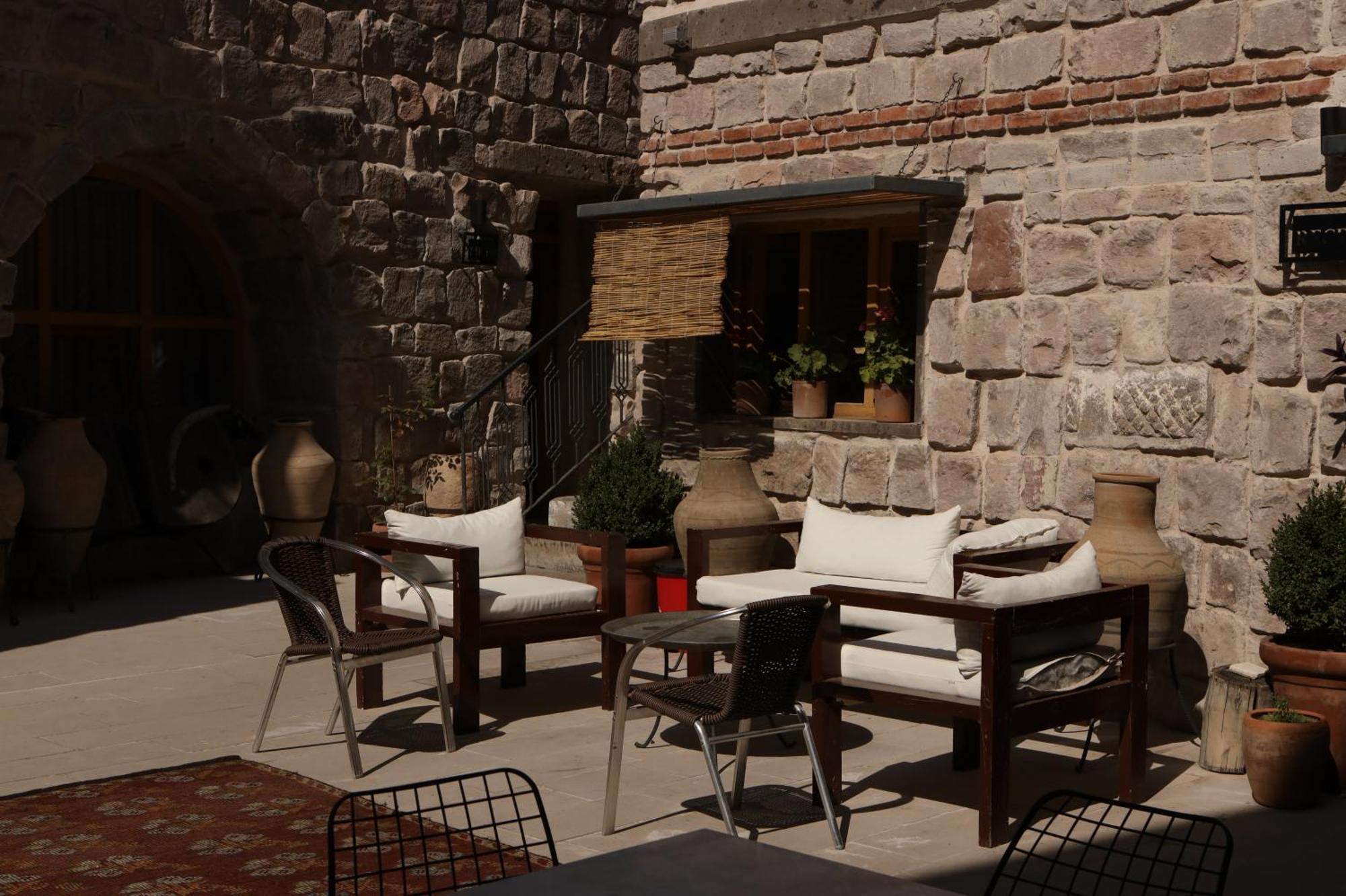 Pinhan Cave Suites Üchisar Bagian luar foto