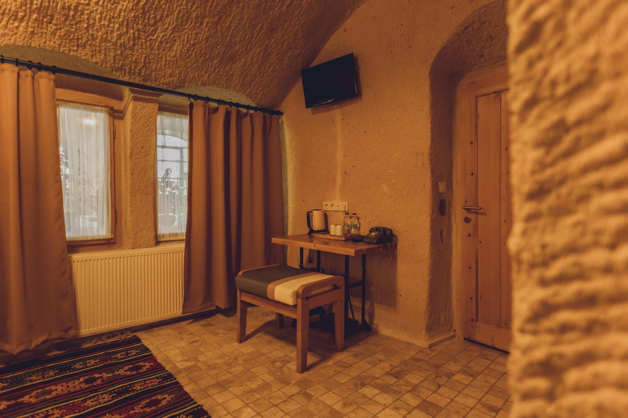 Pinhan Cave Suites Üchisar Bagian luar foto