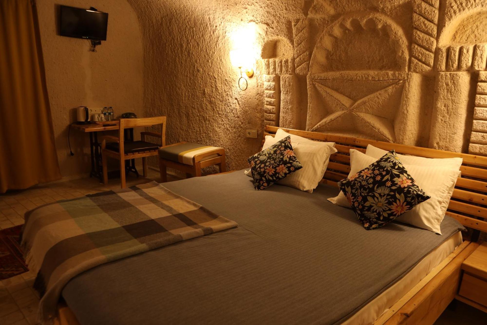 Pinhan Cave Suites Üchisar Bagian luar foto