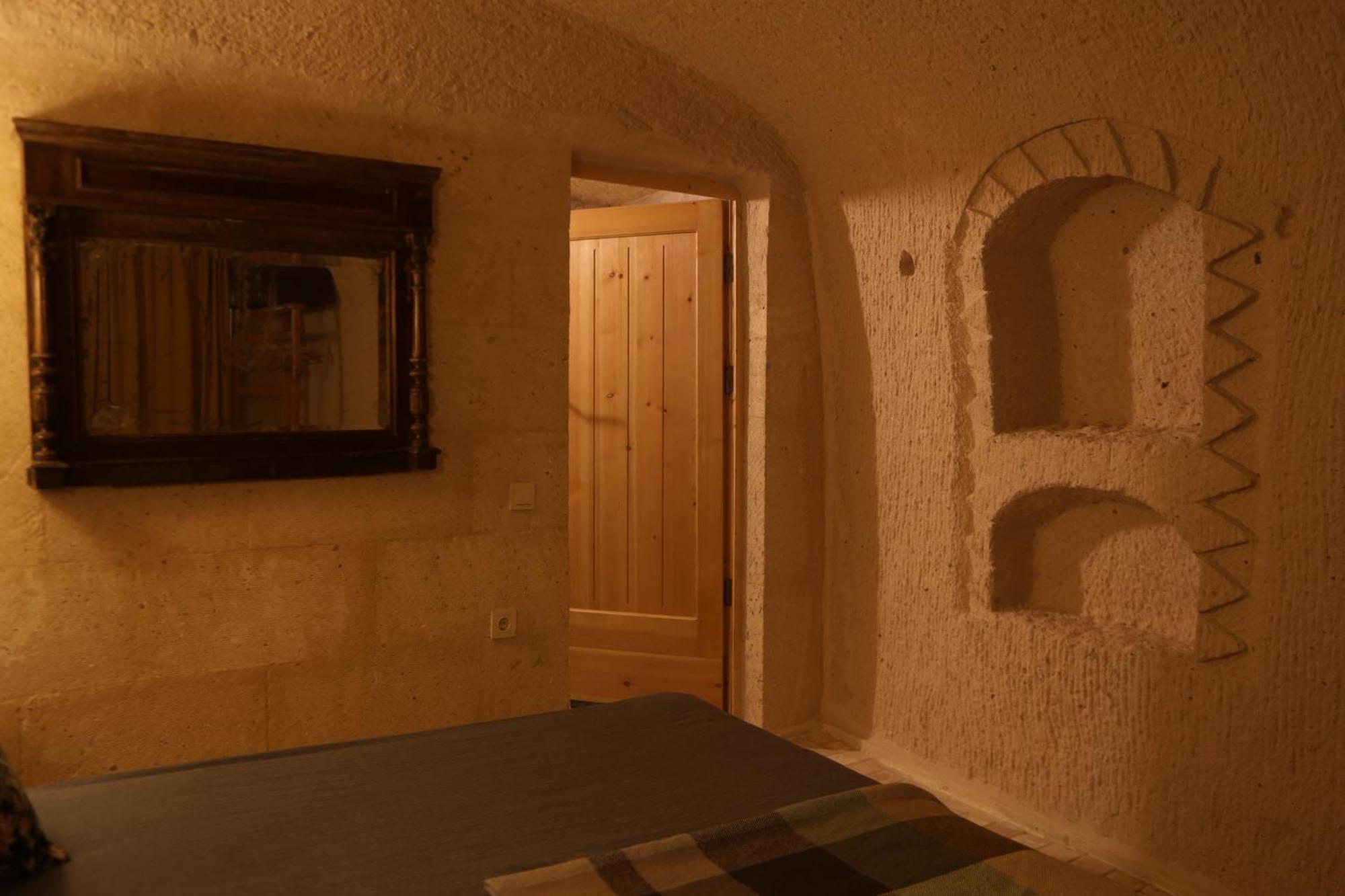 Pinhan Cave Suites Üchisar Bagian luar foto