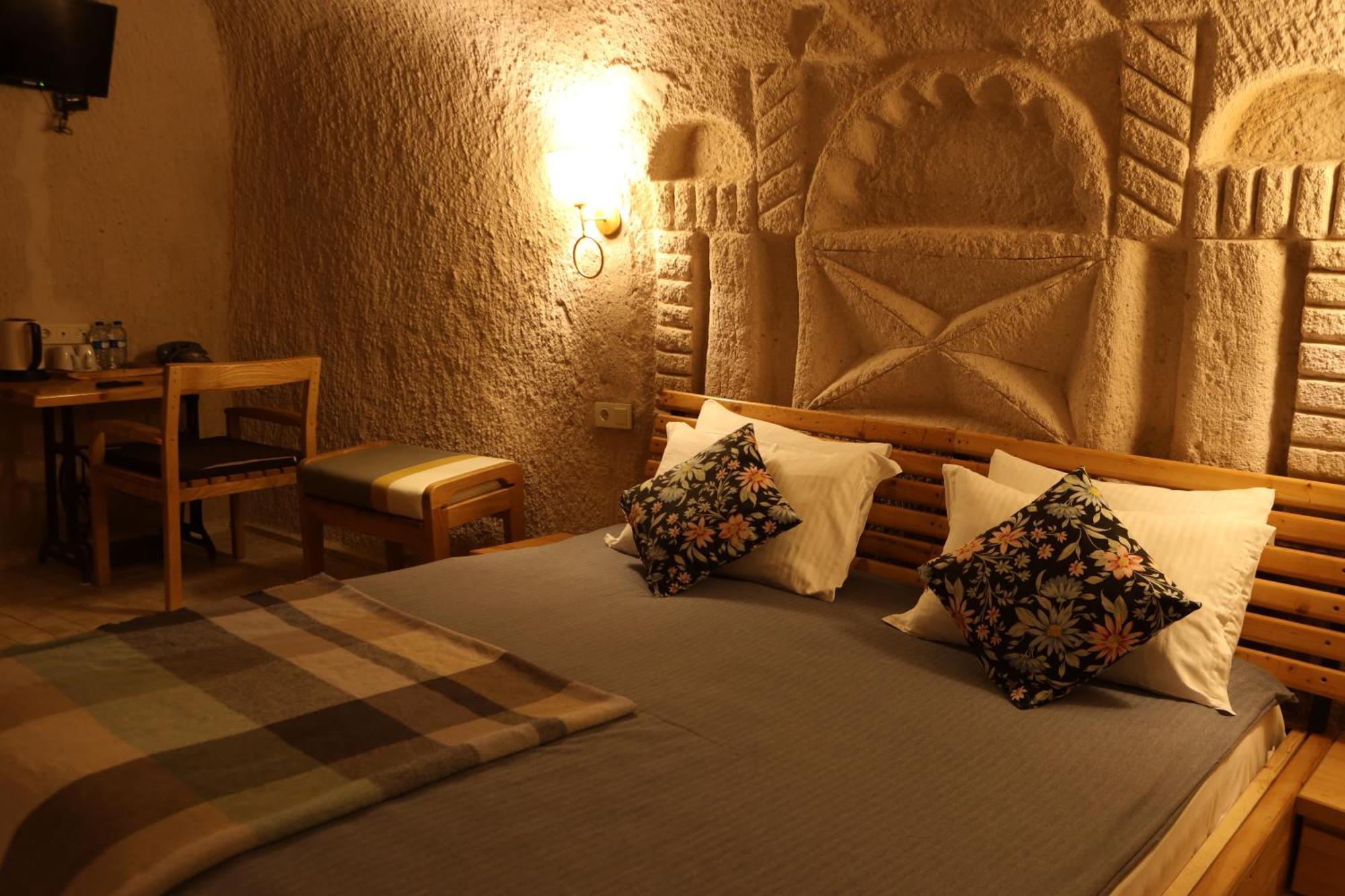 Pinhan Cave Suites Üchisar Bagian luar foto